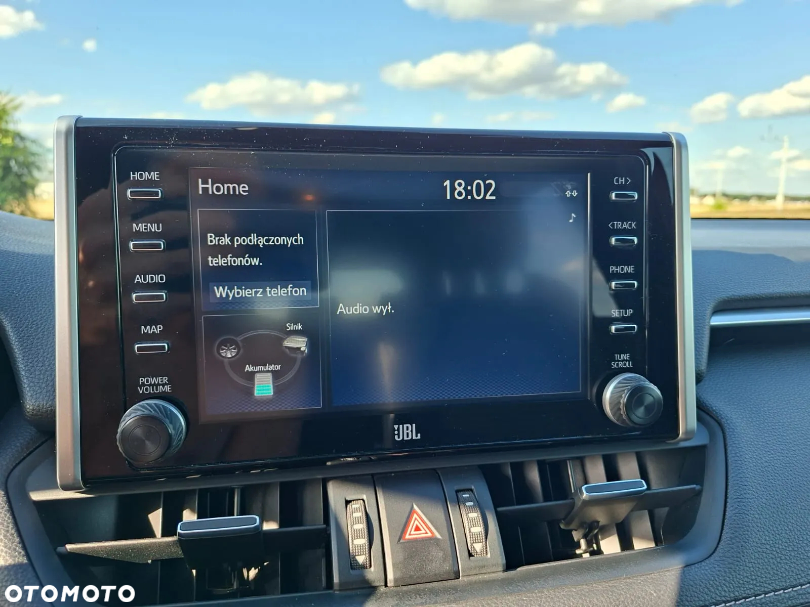 Toyota RAV4 2.5 Hybrid Black Edition by JBL 4x4 - 12