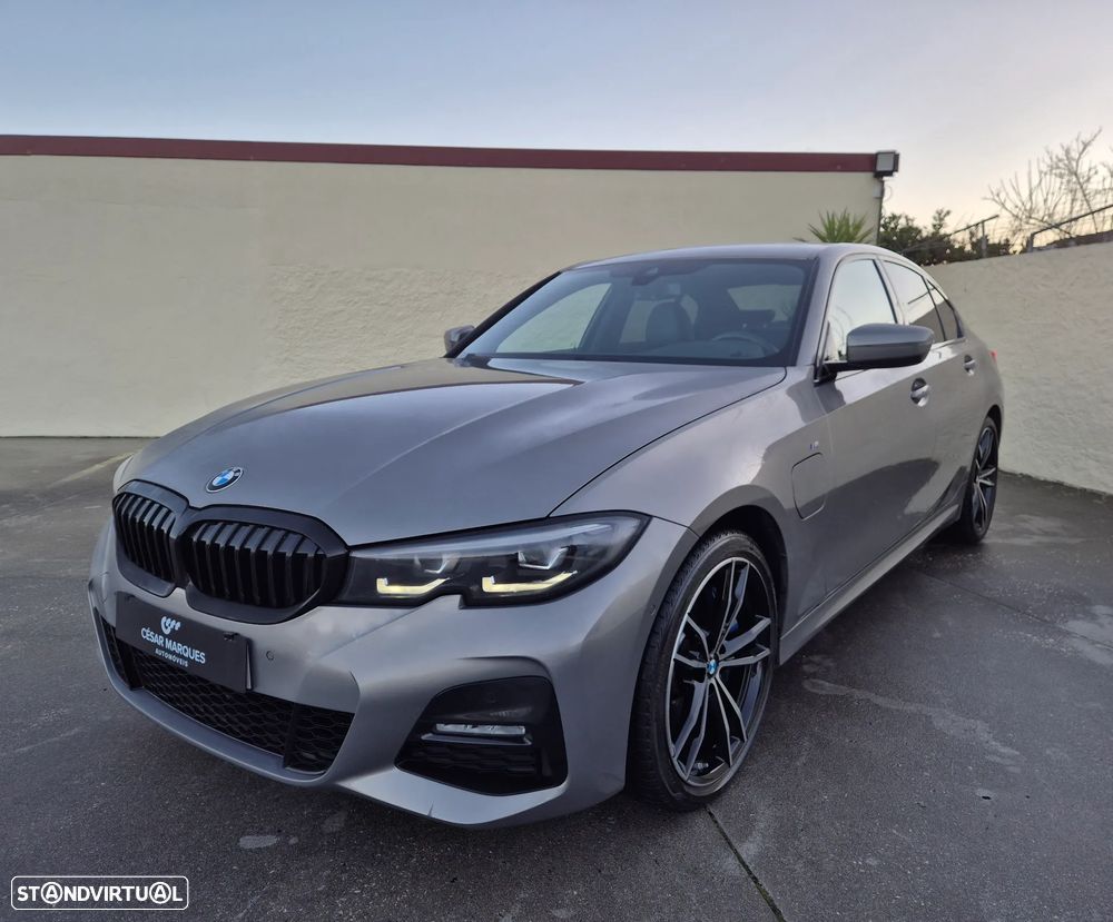 BMW 330 e Pack M Auto - 13
