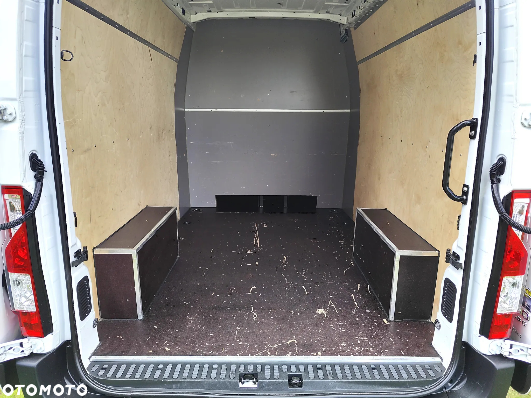 Renault Master 2.3DCI 150KM** Brygadowy 6-Os. Furgon Blaszak L3H2** ROK 2021** 135 tyś KM** POLSKI SALON** DMC do 3.5T kat.B** - 28