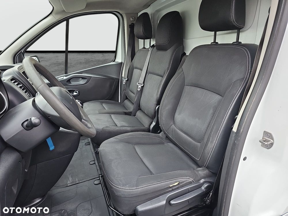 Renault Trafic - 12