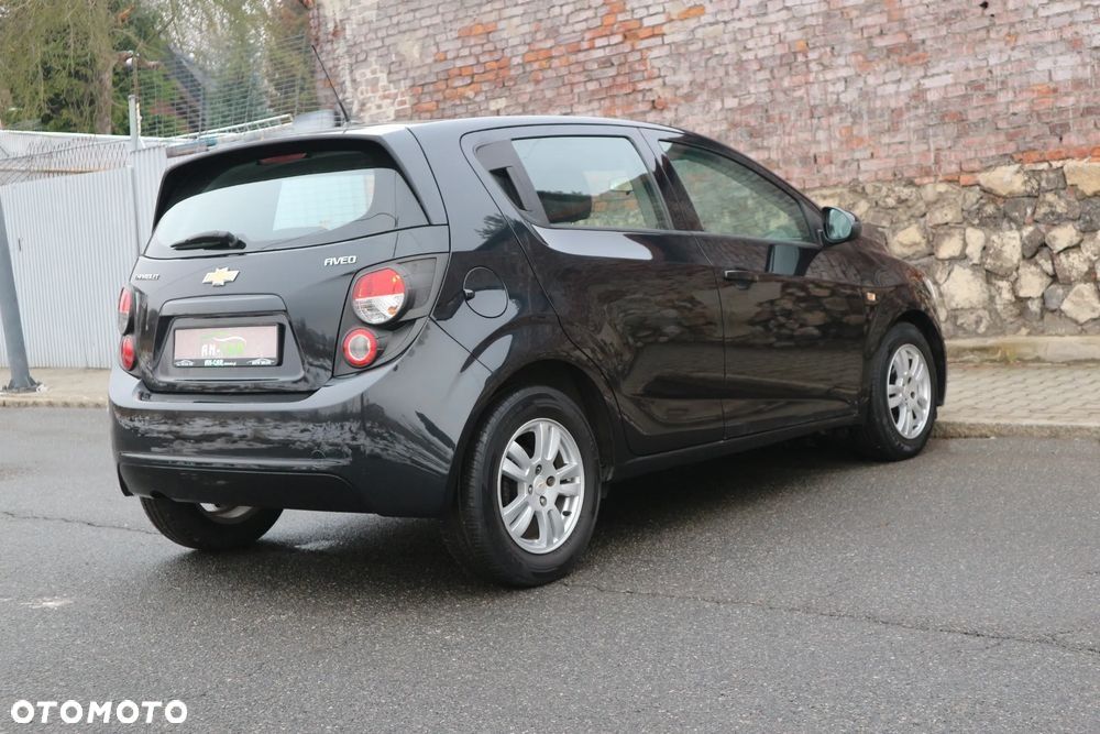 Chevrolet Aveo 1.2 LS+ - 25