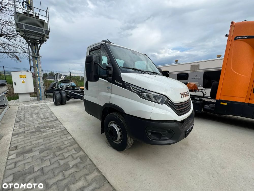 Iveco DAILY - 15