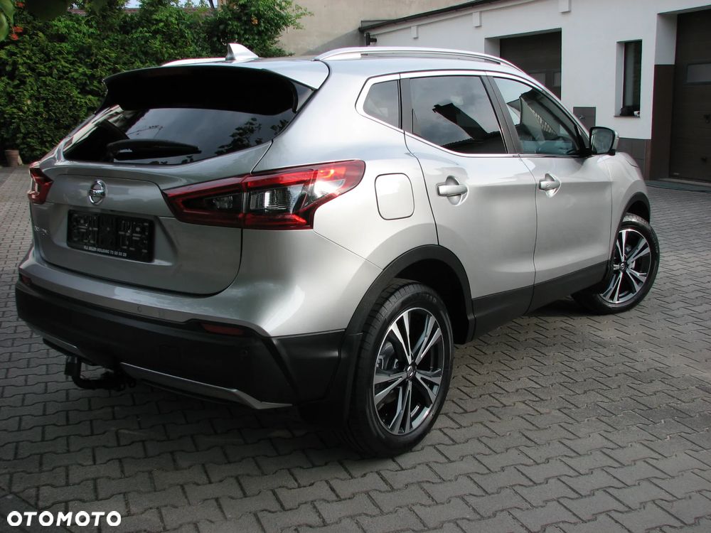 Nissan Qashqai 1.2 DIG-T N-Connecta EU6 - 2