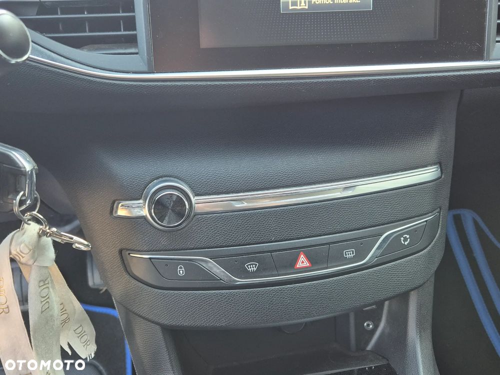 Peugeot 308 - 13
