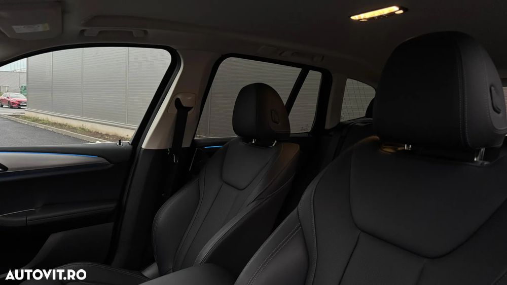 BMW X3 xDrive30e AT PHEV - 12