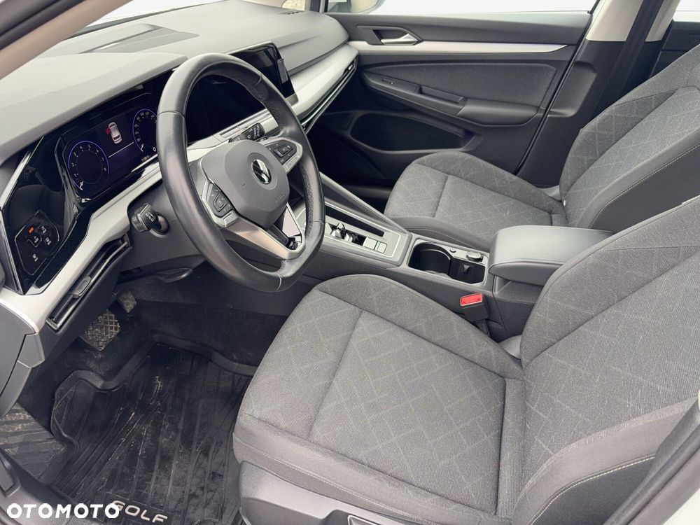 Volkswagen Golf - 9