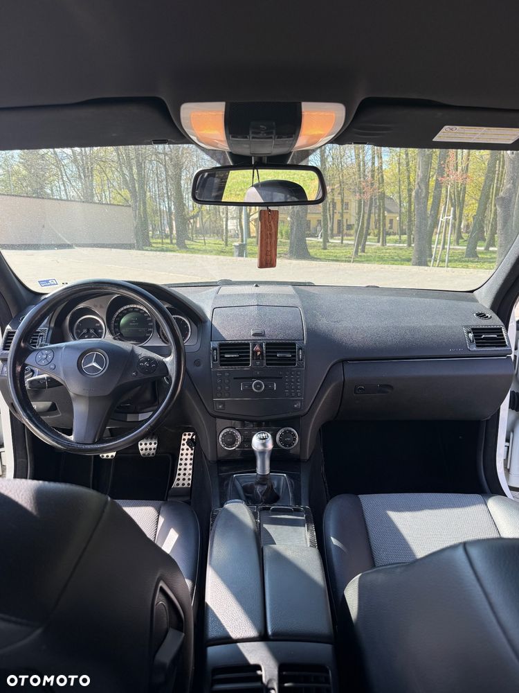 Mercedes-Benz Klasa C 180 Kompressor Classic - 16