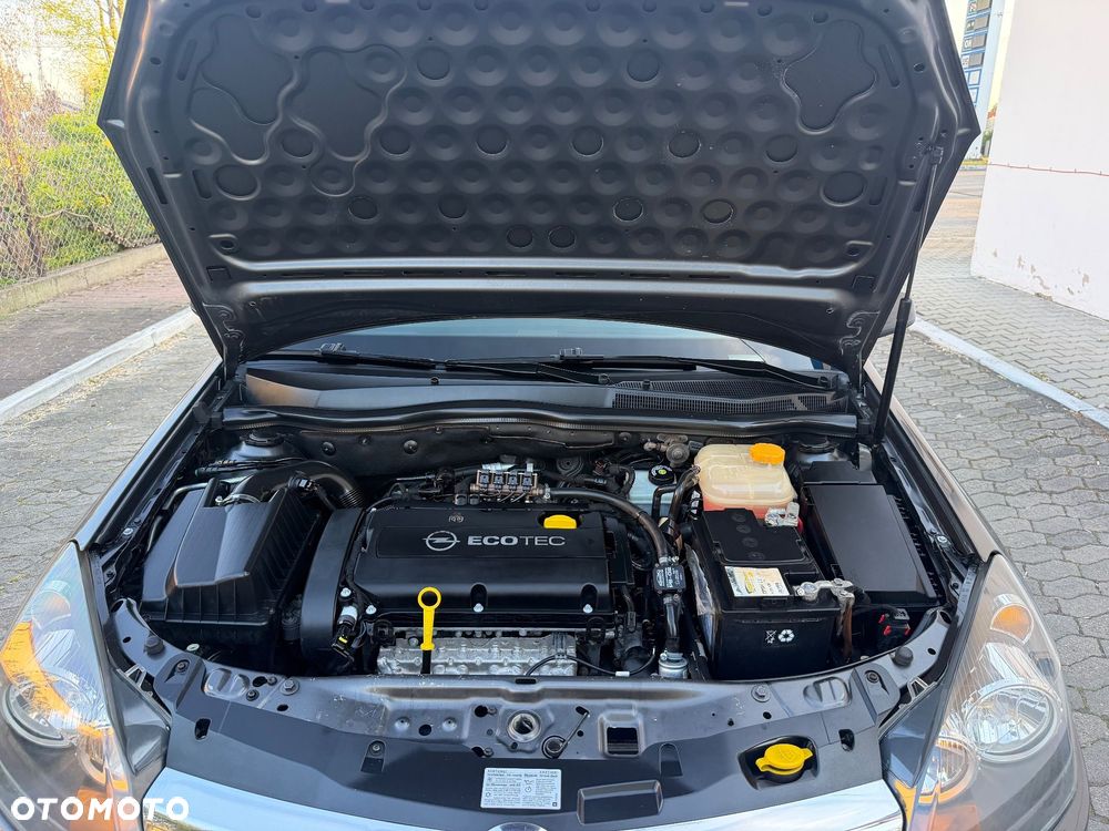 Opel Astra 1.6 Enjoy - 10