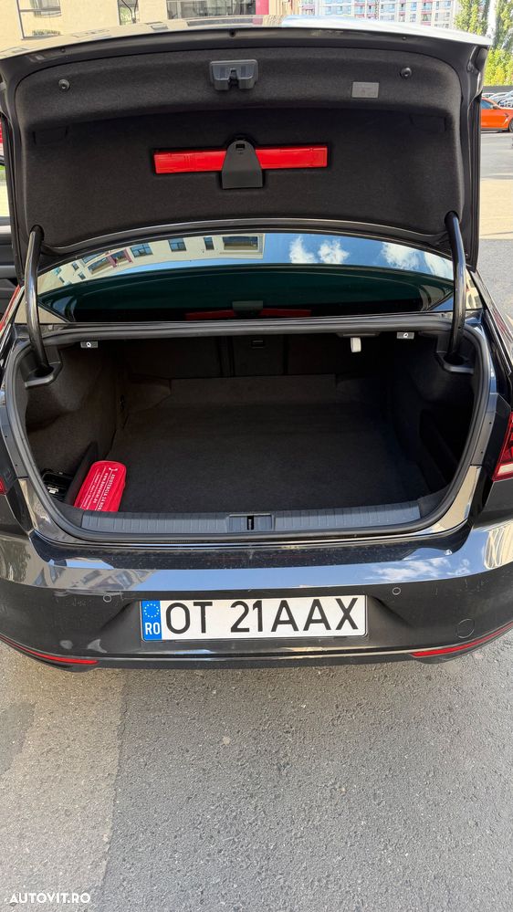 Volkswagen Passat 2.0 TDI SCR DSG Business - 12