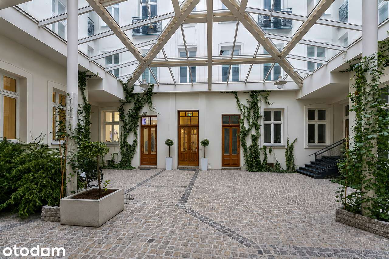 Prestiżowy apartament w zabytkowej kamienicy w sercu Warszawy