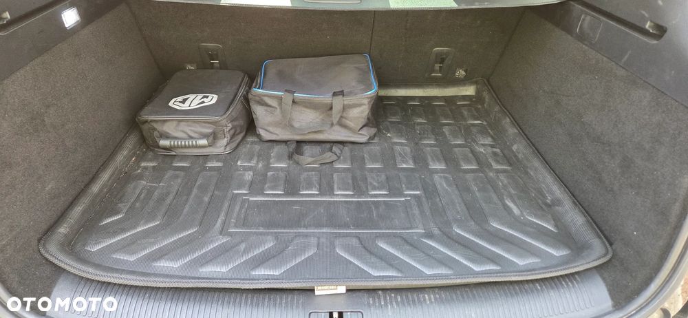 MG HS PHEV 1.5T-GDI Luxury - 15