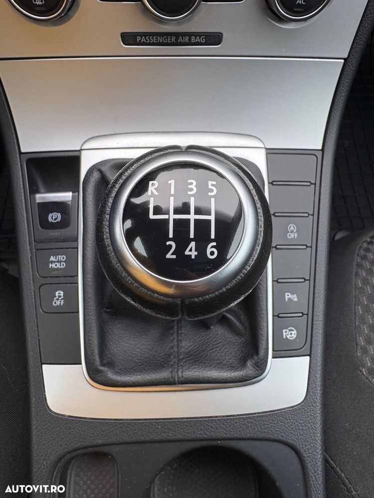 Volkswagen Passat - 15