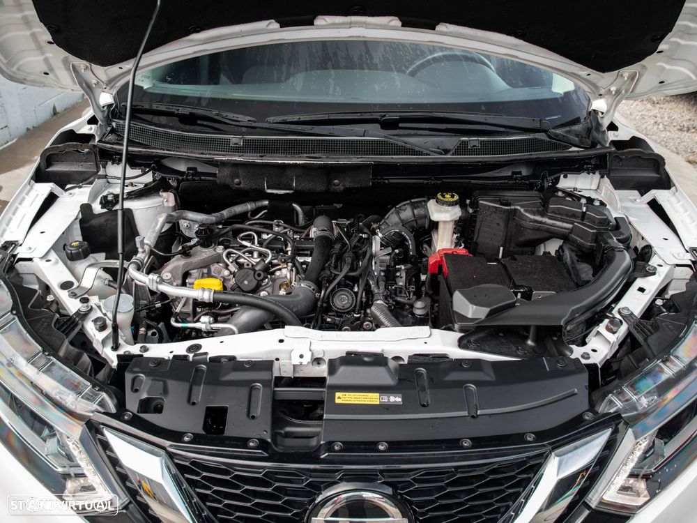 Nissan Qashqai 1.3 DIG-T N-Connecta J18 - 33