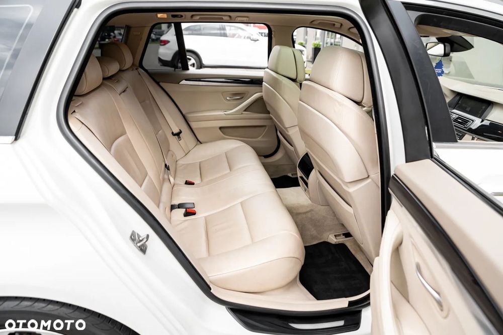 BMW Seria 5 - 21