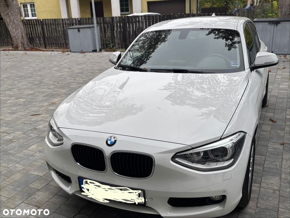 BMW Seria 1 116I 2014 photo 2