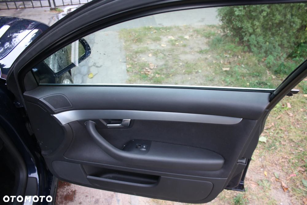 Audi A4 Avant - 7