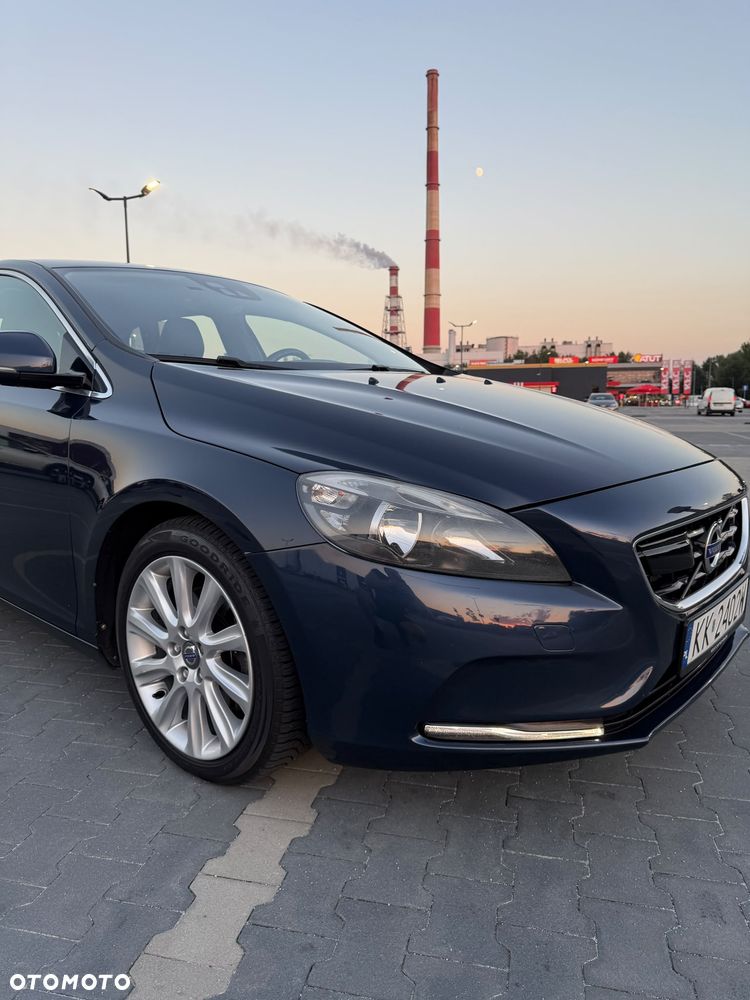 Volvo V40 D2 Summum - 2