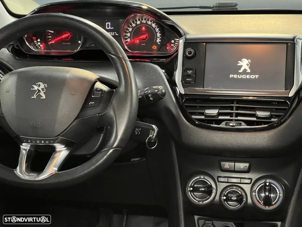 Peugeot 208 1.4 HDi Active - 17