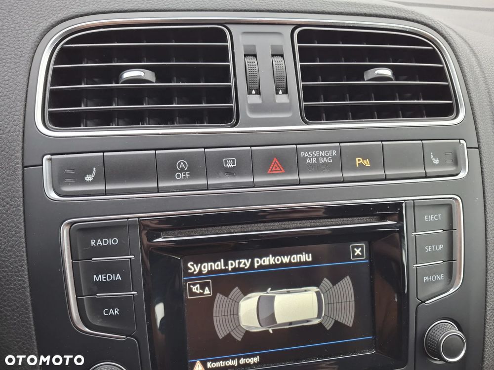 Volkswagen Polo 1.4 TDI (Blue Motion Technology) Highline - 23