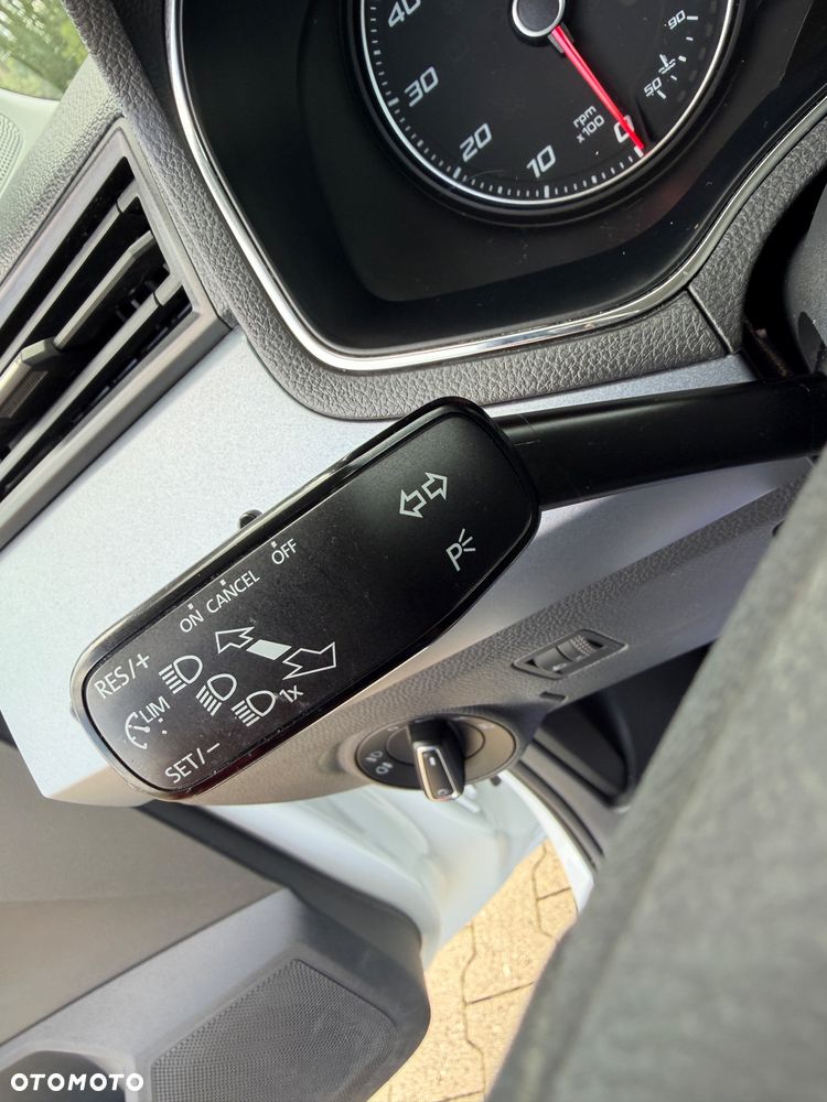 Seat Arona 1.0 TSI DSG OPF XCELLENCE - 33