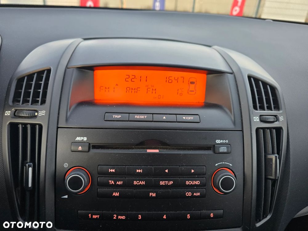 Kia Ceed 1.4 CVVT LX - 25