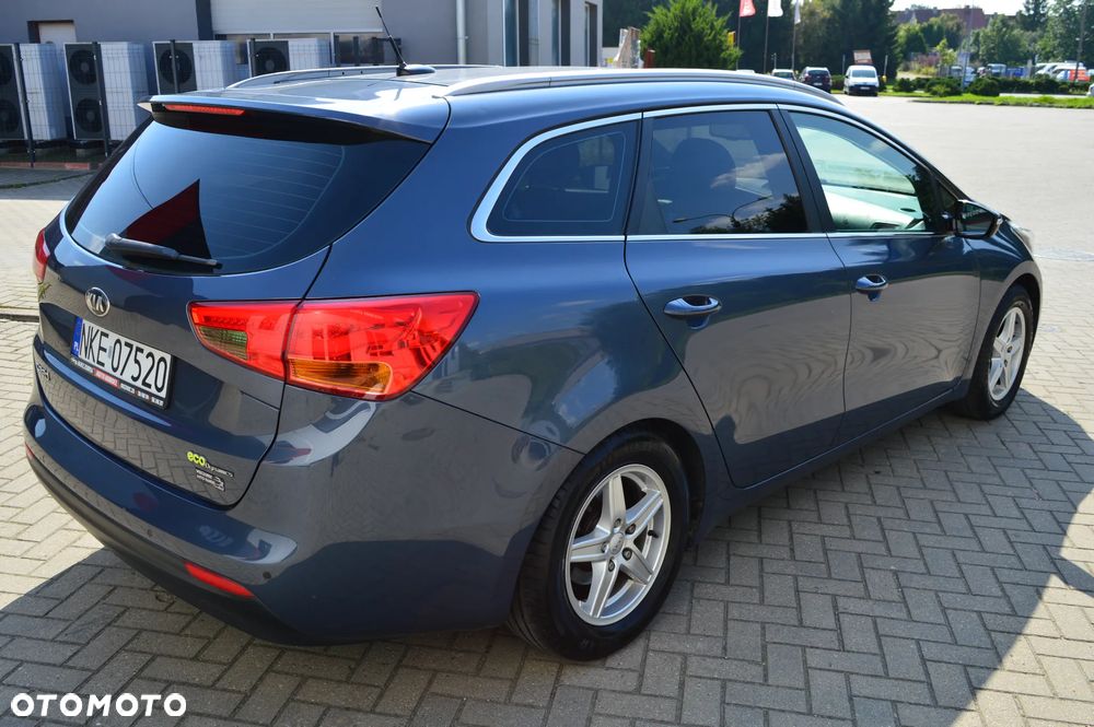 Kia Ceed 1.6 GDI Edition 7 - 9