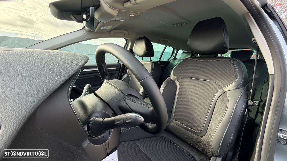 Renault Mégane Sport Tourer 1.5 Blue dCi Intens - 17
