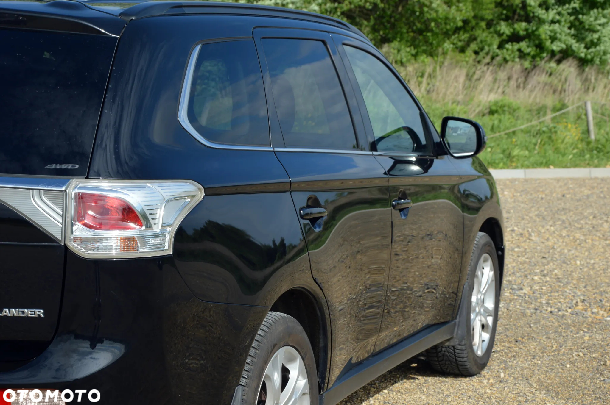 Mitsubishi Outlander 2.0 Intense + - 13