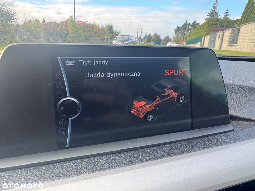 BMW Seria 3 316i M Sport - 22