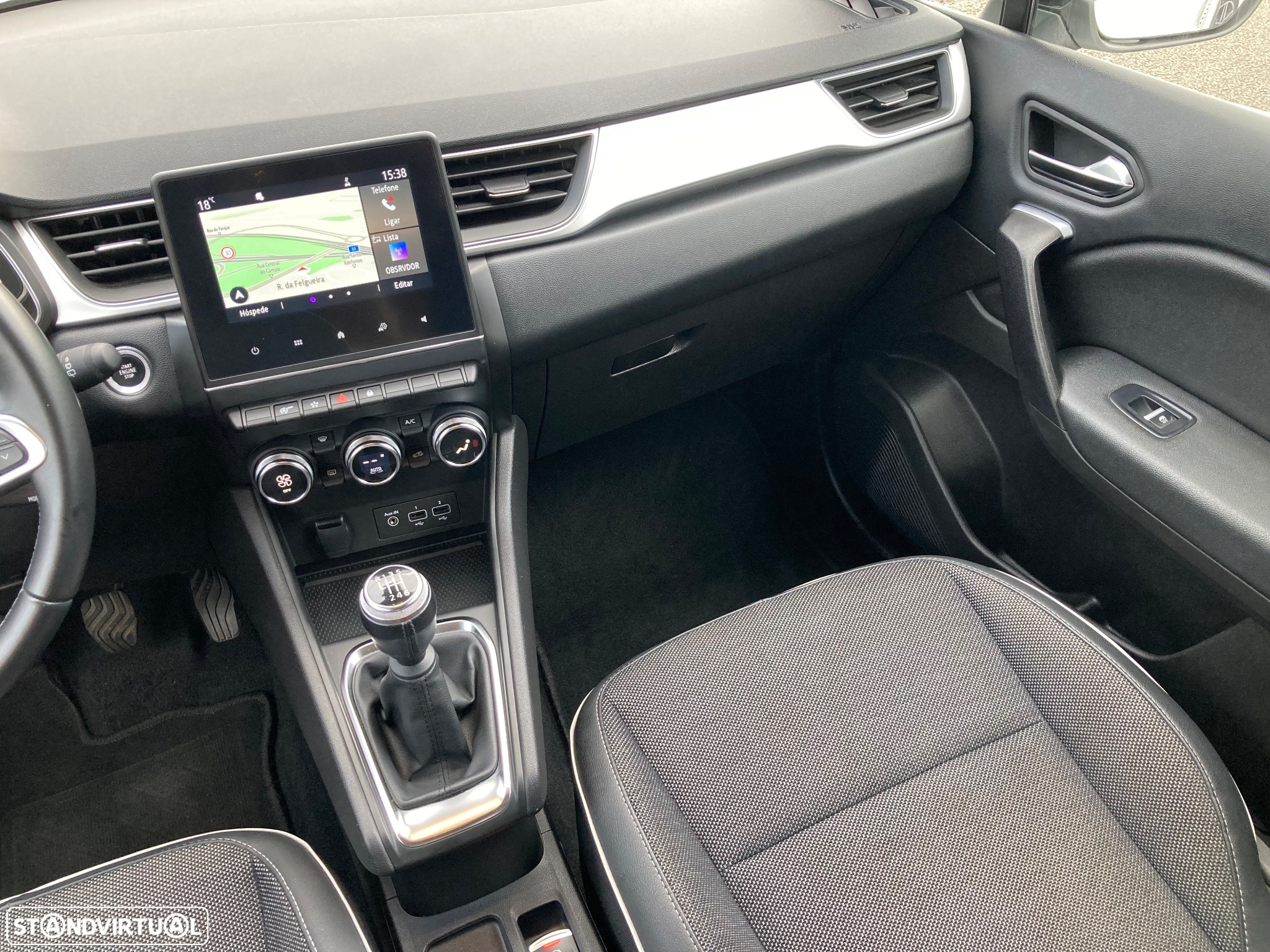 Renault Captur 1.0 TCe Techno - 42