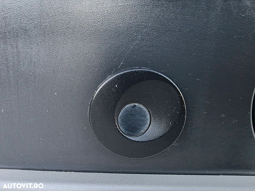 Dacia Lodgy 1.5 Blue dCi Stepway - 16