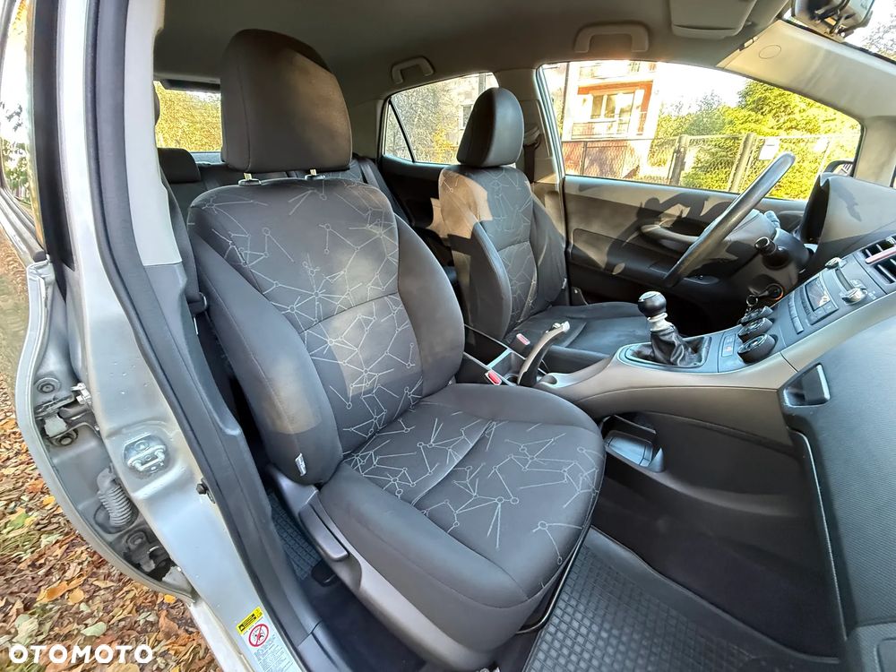 Toyota Auris 1.33 VVT-i Terra - 29