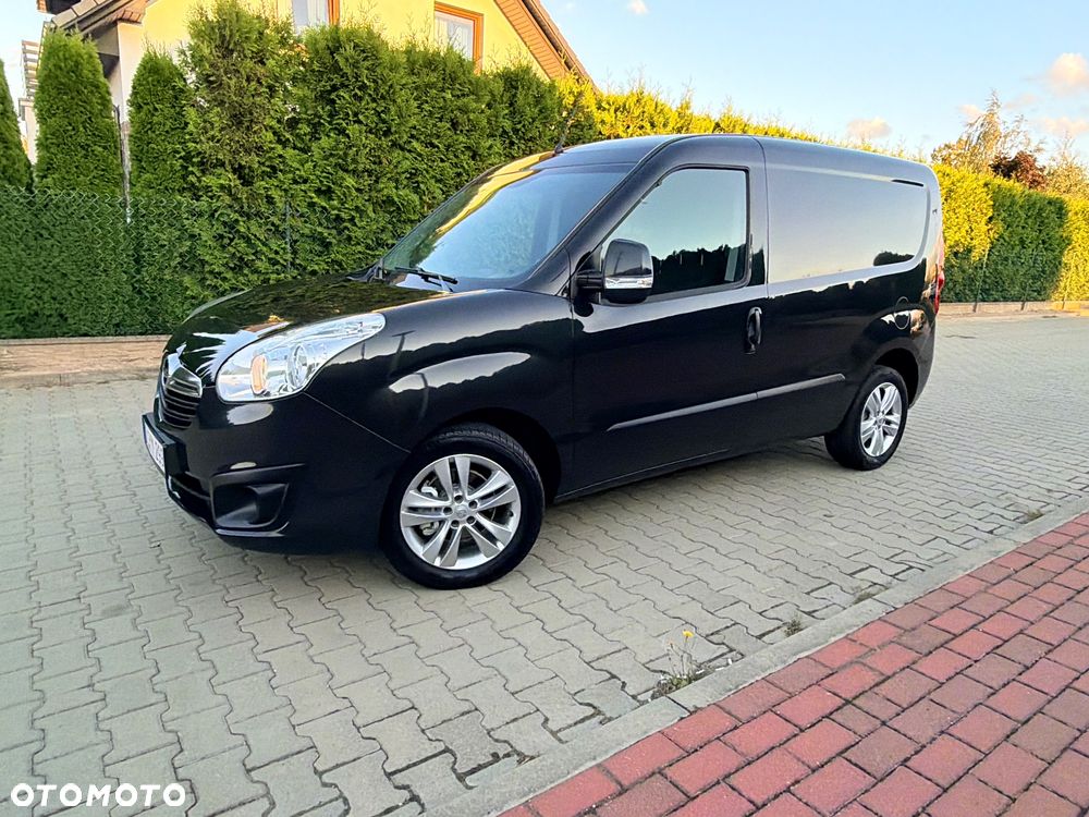 Opel Combo - 1