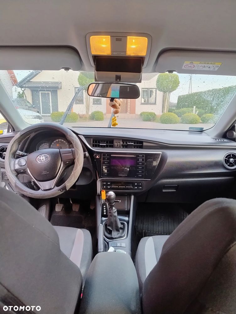 Toyota Auris 1.6 Active - 11