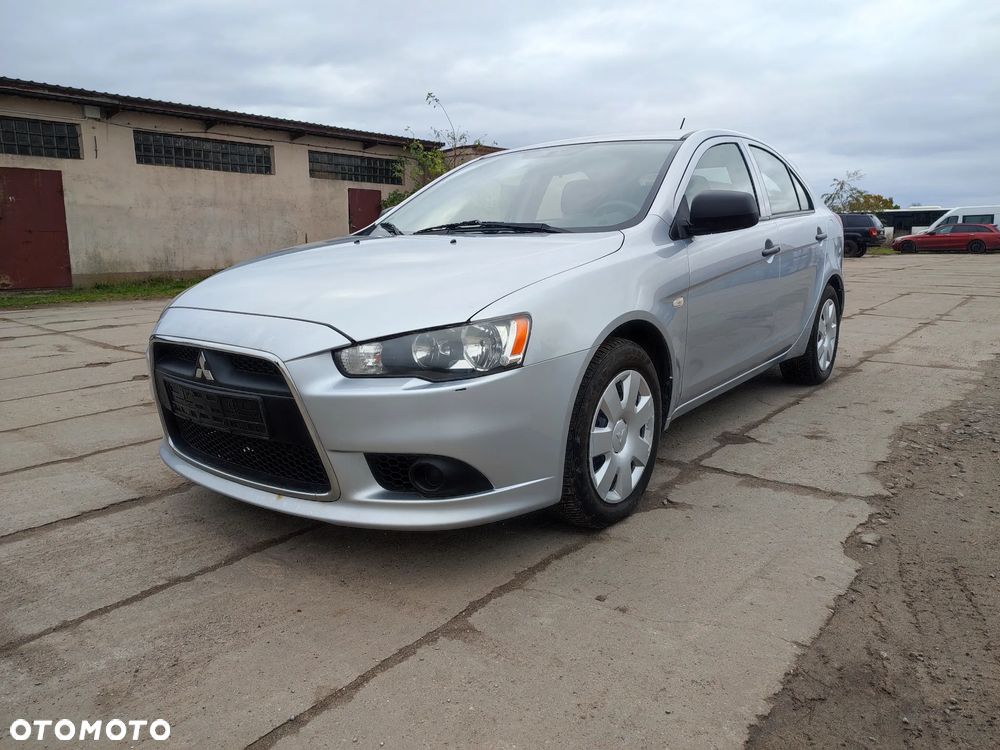 Mitsubishi Lancer - 1