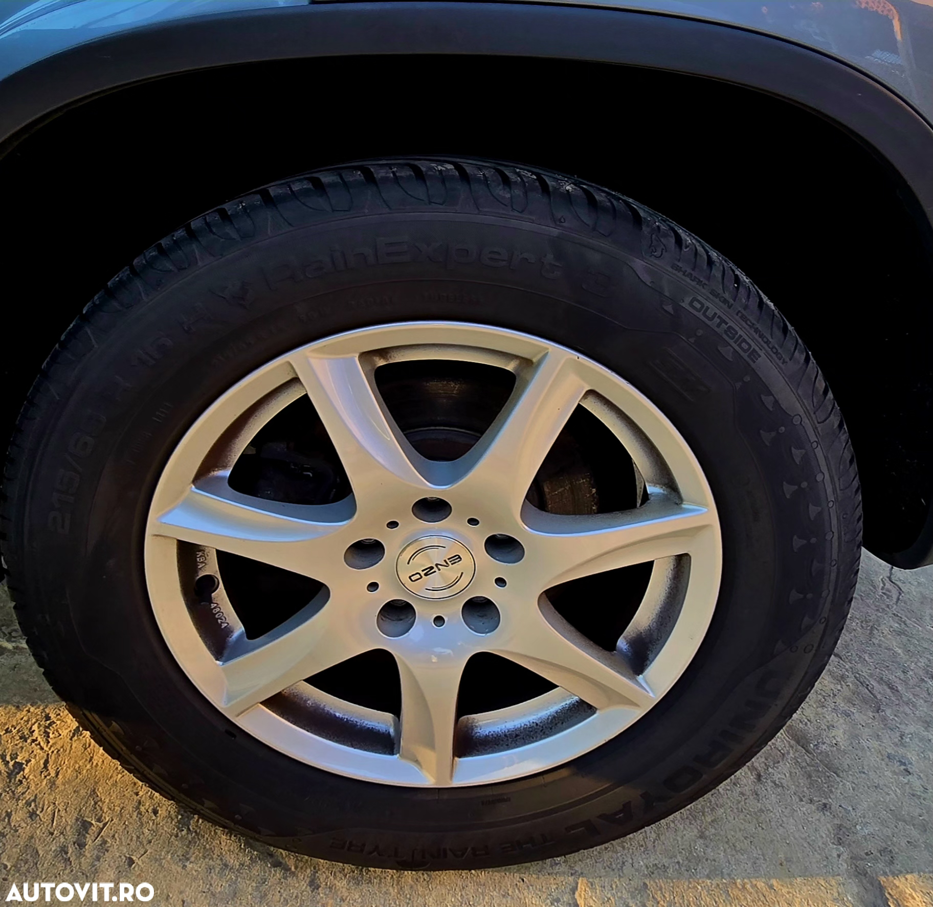 Volkswagen Tiguan - 5
