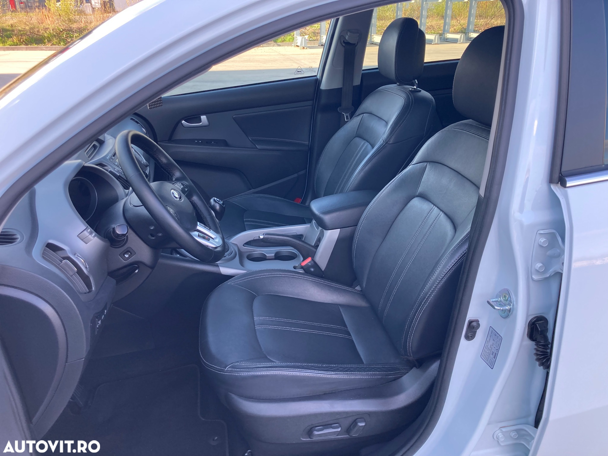 Kia Sportage 2,0 CRDI AWD GT Line - 27