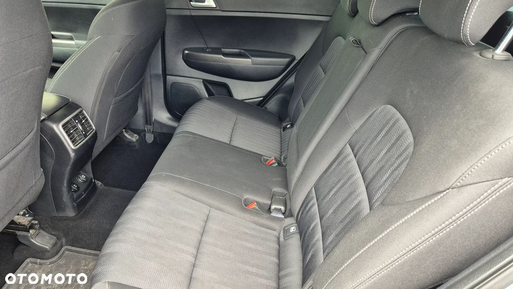 Kia Sportage - 16