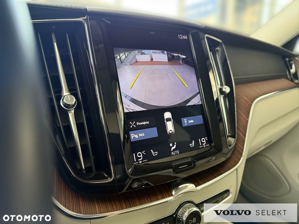 Volvo XC 60 - 21
