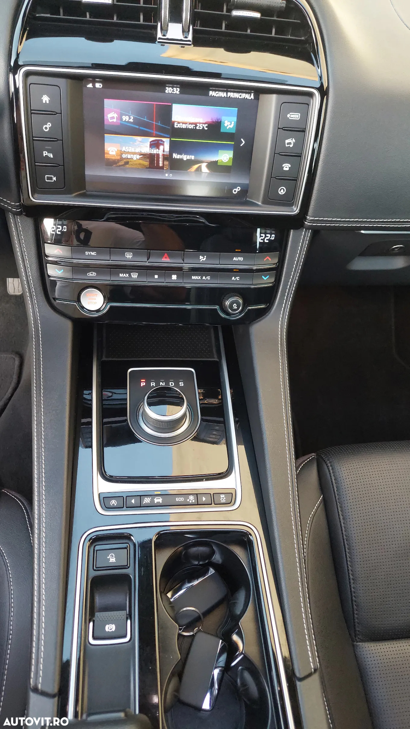 Jaguar F-Pace 20d Aut. R-Sport - 12