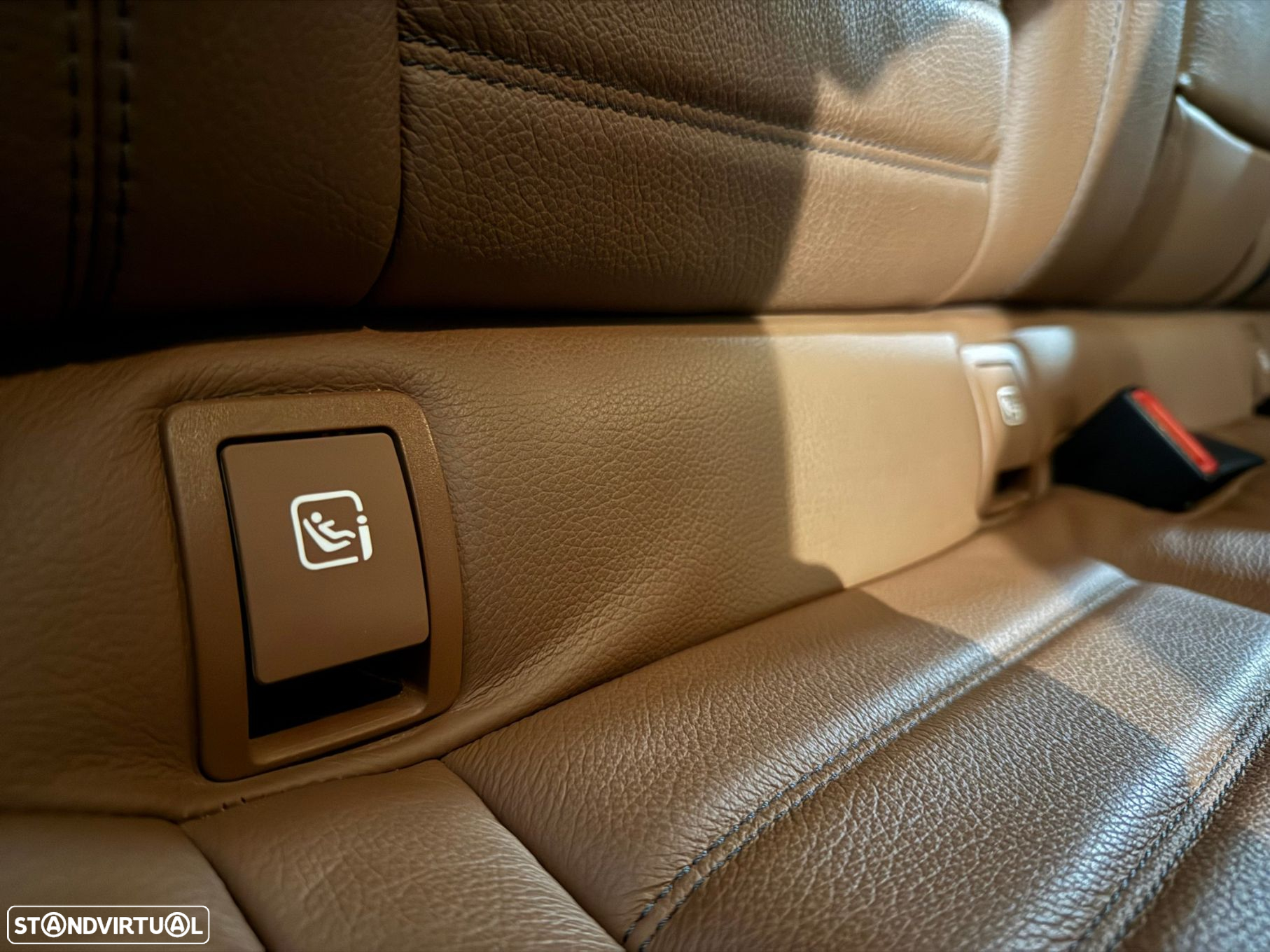 Mercedes-Benz GLC 300 - 15