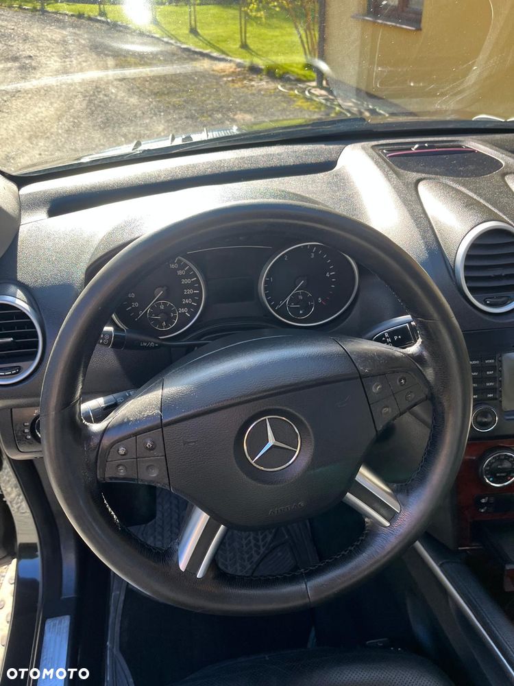Mercedes-Benz ML - 6