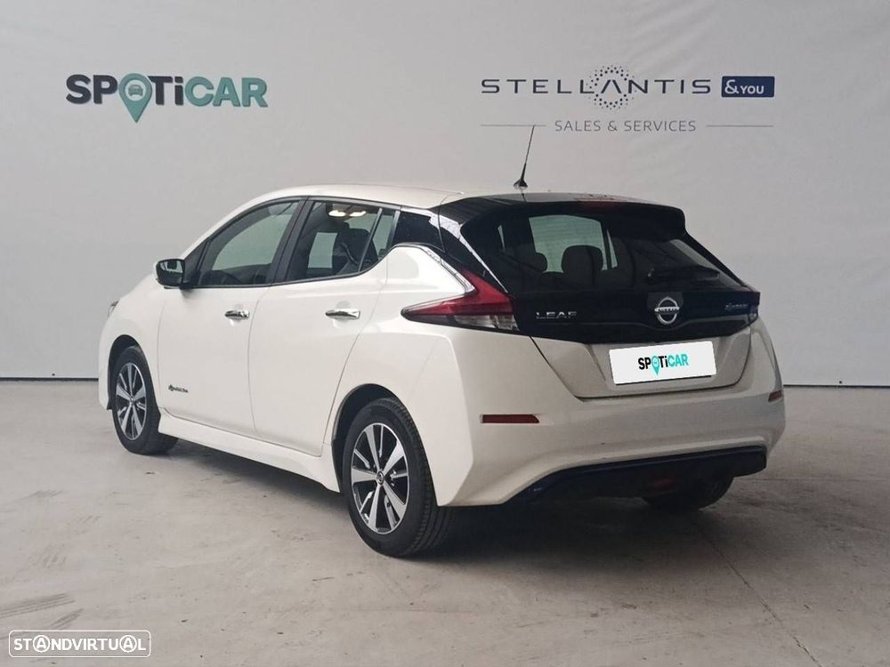 Nissan Leaf - 6
