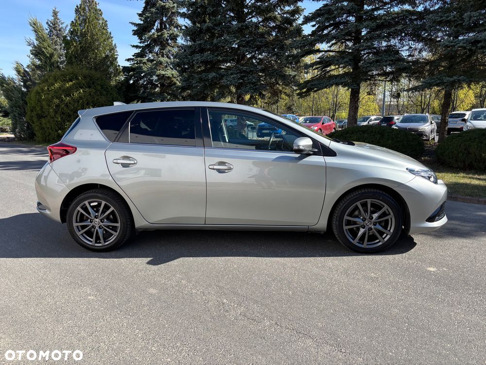 Toyota Auris 1.2 Turbo Executive - 31