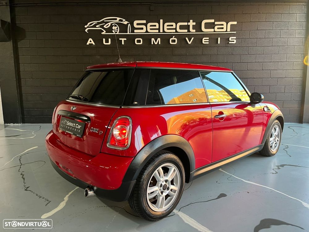MINI 3 Portas One D - 7