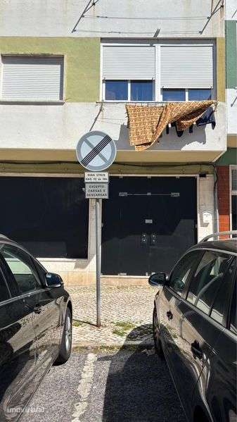 Arrendamento, loja centro casal s bras Amadora, 110m2 - Grande imagem: 2/9