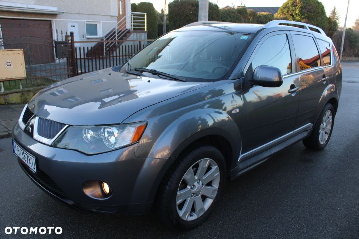 Mitsubishi Outlander - 14
