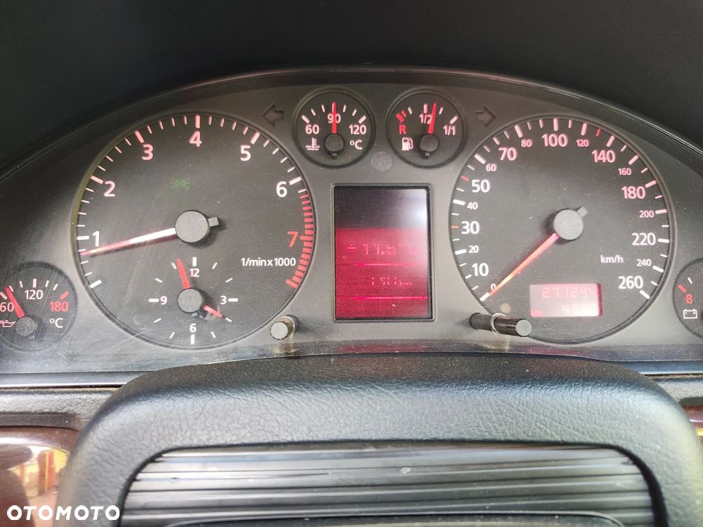 Audi A4 Limousine - 17