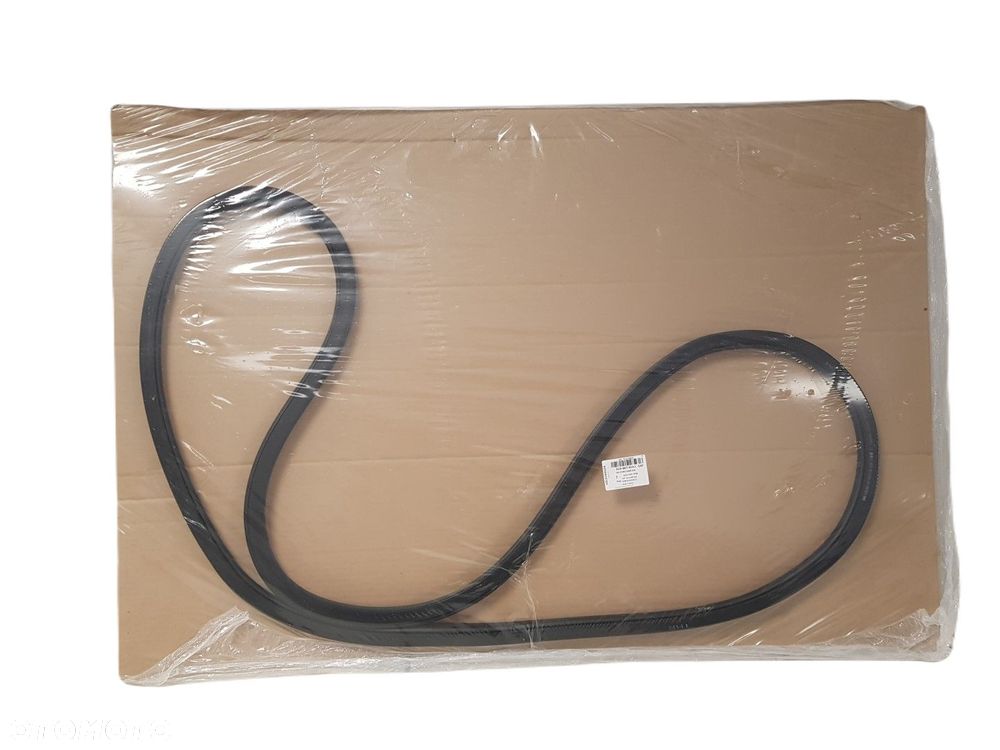 NOWA USZCZELKA DRZWI KAROSERYJNA PRAWA TYŁ PRAWE TYLNE 3G VW PASSAT B8 14-24r 3G9 3G9867914L