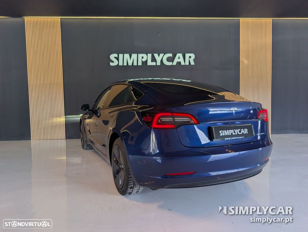 Tesla Model 3 - 5